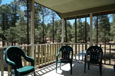 7 Covered porch