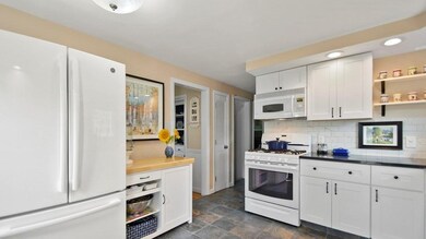 4 Tanglewood Ave, Billerica, MA 01821 - photo 6