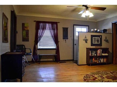 3324 Monroe Ave, El Paso, TX 79930 - photo 4