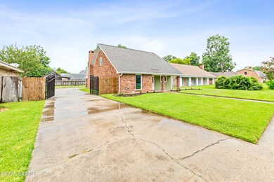 305 Bellevue Plantation Rd, Lafayette, LA 70503 - photo 2