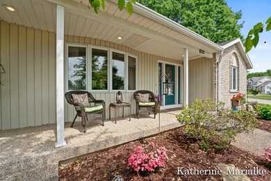 8717 Ridgebluff Dr SW, Byron Center, MI 49315 - photo 4