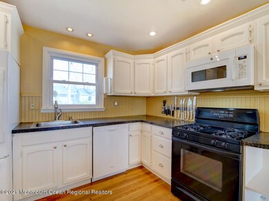 16 Phoenix Pkwy, Oakhurst, NJ 07755 - photo 7