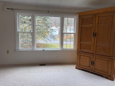 228 Stonehill Rd, Williston, VT 05495 - photo 3