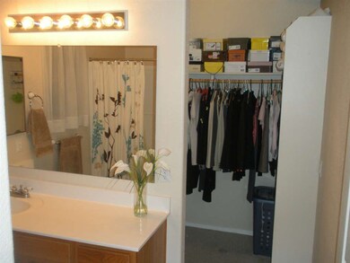 Master bath/closet