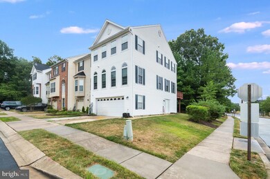 8708 Riverscape Ct, Odenton, MD 21113 - photo 2