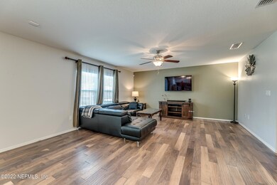 11768 Silver Hill Dr, Jacksonville, FL 32218 - photo 6