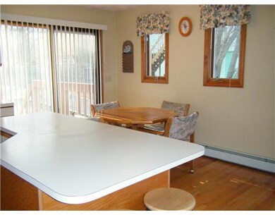 129 Pheasant Dr, Cranston, RI 02920 - photo 4