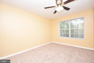 11000 Kinship Ct unit 301, Manassas, VA 20109 - photo 6