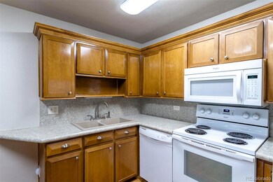 755 S Alton Way unit 1A, Denver, CO 80247 - photo 3