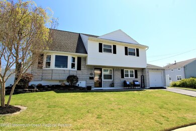 5 Walter Dr, Hazlet, NJ 07730 - photo 2