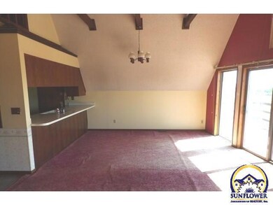 1520 SW Indian Hills Rd, Topeka, KS 66615 - photo 5