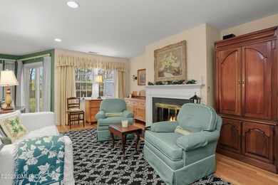 17 Le Grande Ave unit 12, Greenwich, CT 06830 - photo 5