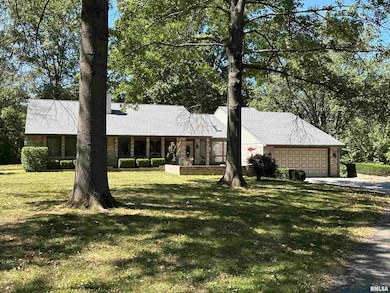 2381 Logan St, Murphysboro, IL 62966 - photo 2