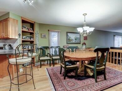 008_Dining[1]