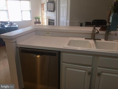 12481 Hayes Ct unit 101, Fairfax, VA 22033 - photo 7