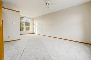 n 4029 Calder Ct E012