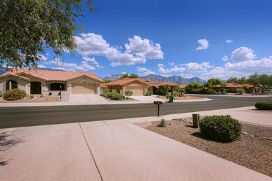 14721 N Windshade Dr unit 6, Oro Valley, AZ 85755 - photo 2