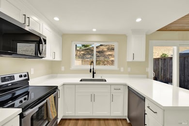 2009 Hawthorne Terrace, Novato, CA 94945 - photo 2