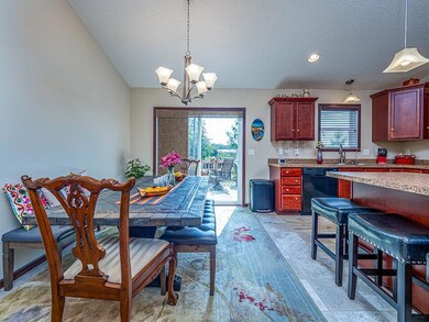 DR and Patio Door.jpg