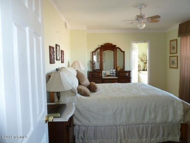 Upper Level Master Bdrm