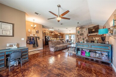 140 Sunflower Dr, Weatherford, TX 76087 - photo 7