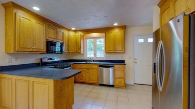 43 Curve St, Dedham, MA 02026 - photo 5