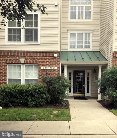 2037 Hunting Ridge Dr, Owings Mills, MD 21117 - photo 2