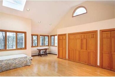 26 Wallis Rd, Chestnut Hill, MA 02467 - photo 2