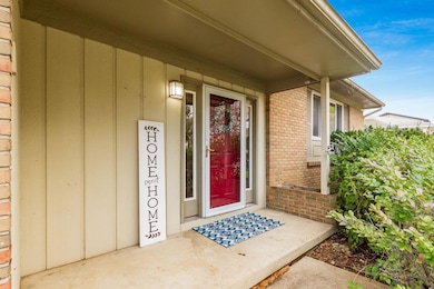 5577 Everest Way, Columbus, OH 43231 - photo 2