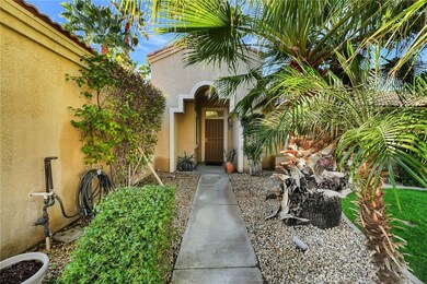45065 Desert View Ct, La Quinta, CA 92253 - photo 5