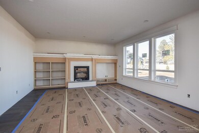 61082 SE Echo Lake Ct, Bend, OR 97702 - photo 7