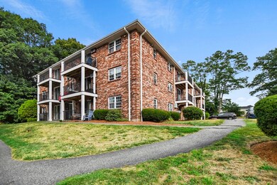 9 Kenmar Dr unit 11, Billerica, MA 01821 - photo 2