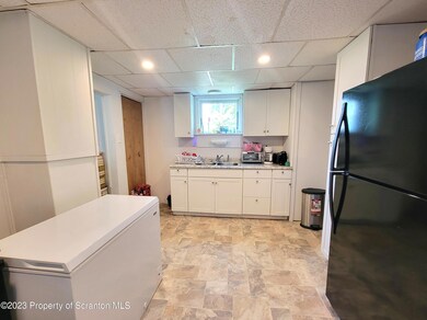 31 Essex Ln, Wilkes Barre, PA 18702 - photo 3