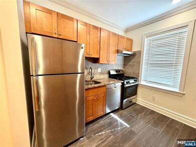 STAINLESS STEEL APPLIANCES