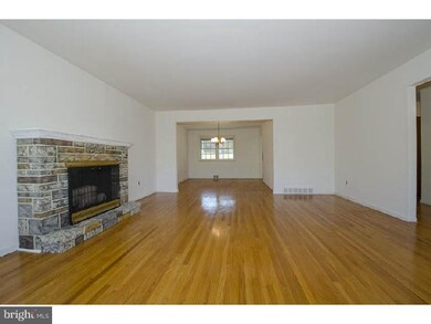 106 Cambridge Dr, Glen Mills, PA 19342 - photo 6