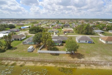 225 Manatee St, Fort Myers, FL 33913 - photo 3