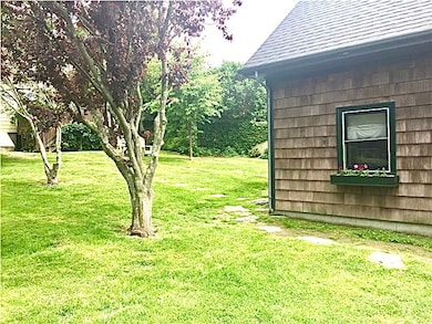 141 Coggeshall Ave unit A, Newport, RI 02840 - photo 2