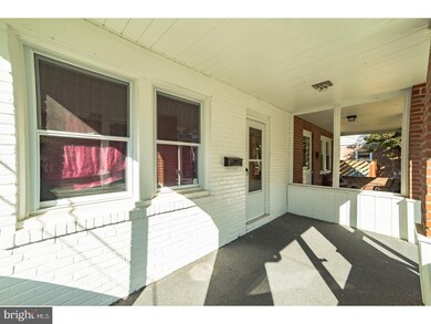 224 Woodlawn Ave, Darby, PA 19023 - photo 2