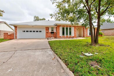 7601 John Carroll Dr, Abilene, TX 79606 - photo 2