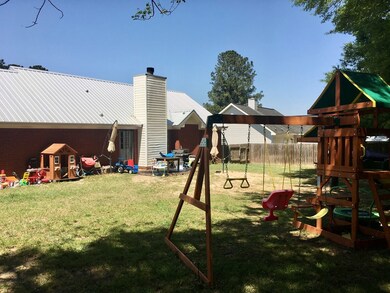 280 Nomad Cir, Kinsey, AL 36303 - photo 4