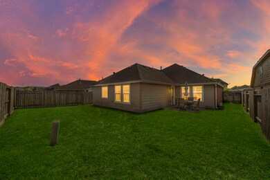 1192 Quarterhorse Dr, Alvin, TX 77511 - photo 2