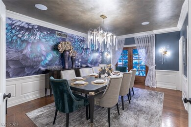 Formal Dining