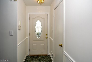 6050 Saint Moritz Dr, Temple Hills, MD 20748 - photo 3