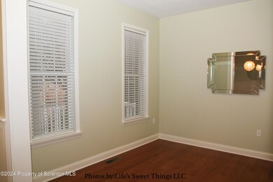 23 Oneill Dr unit L 44, Moosic, PA 18507 - photo 6