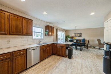 9305 Red Sunset Dr, West Des Moines, IA 50266 - photo 7