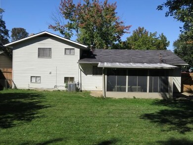 2724 Denmark Rd, Columbus, OH 43232 - photo 6