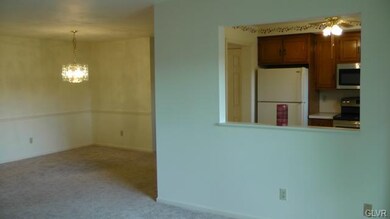 913 Cold Spring Rd unit 8, Allentown, PA 18103 - photo 5