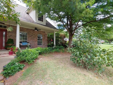 2015 Pecan St, Bonham, TX 75418 - photo 4