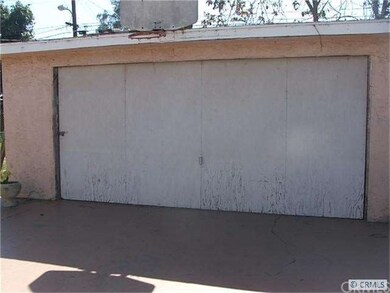 2-CAR DETTACHED GARAGE