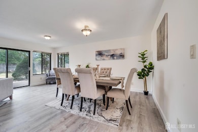 31 Gate House Ln unit 31, Edison, NJ 08820 - photo 4